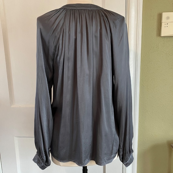 Bella Dahl peasant top NWT - light gray / silver S - Picture 2 of 5